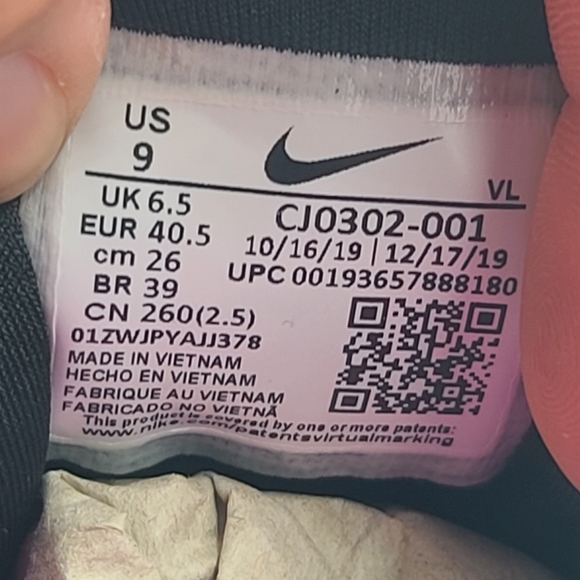 Nike Air Zoom Winflo 7 'Dark Smoke Grey Fire Pink' Women sz 8 Running - Picture 9 of 11